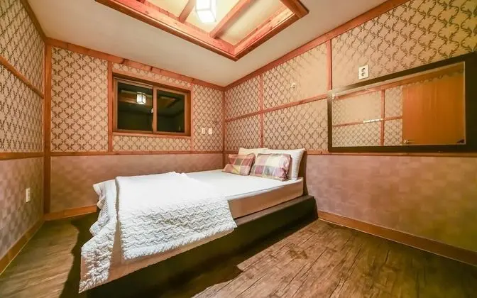 Oda (VIP (2room family room))