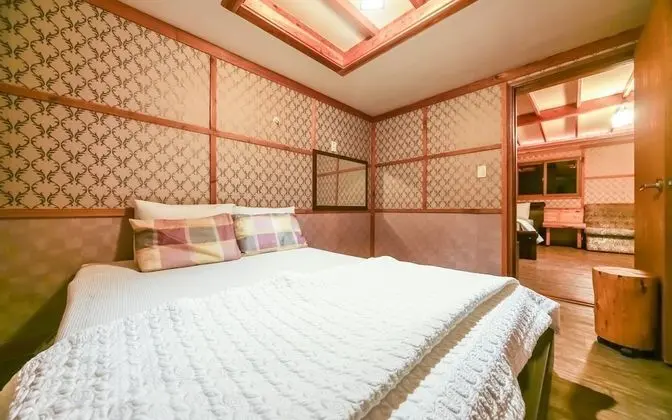 Oda (VIP (2room family room))