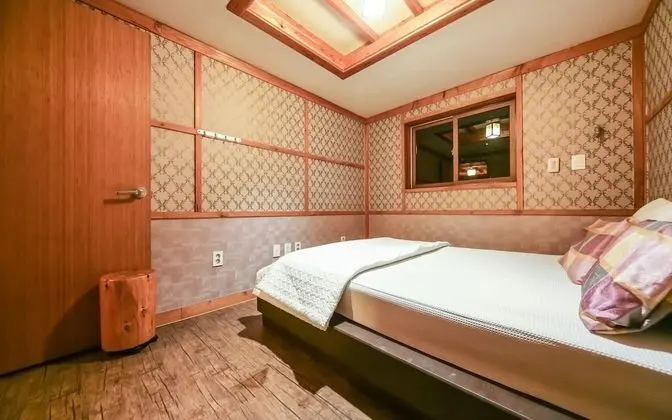 Oda (VIP (2room family room))