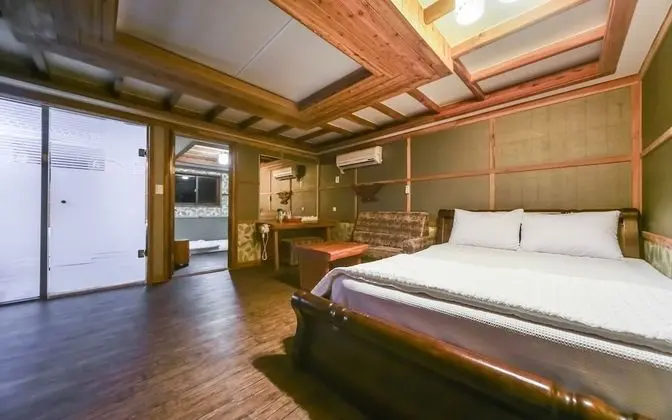 Oda (VIP (2room family room))