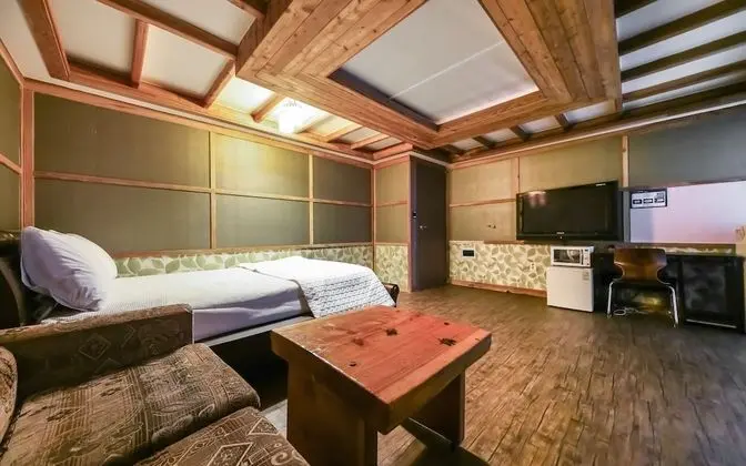 Oda (VIP (2room family room))