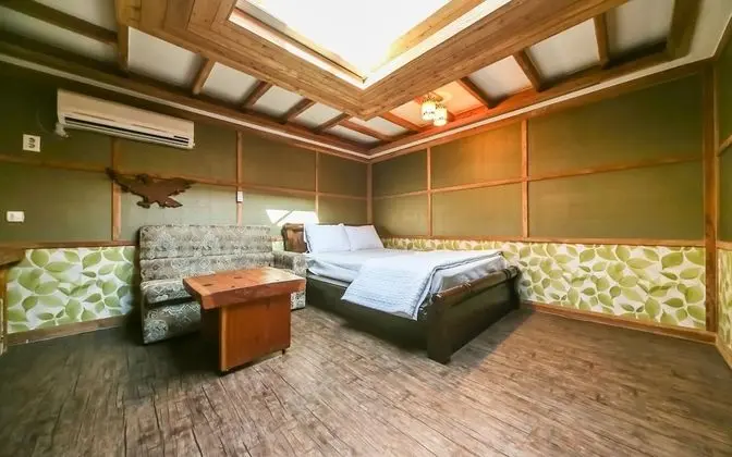 Oda (VIP (2room family room))