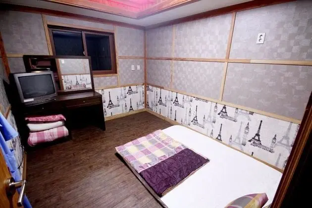 Oda (VIP (2room family room))