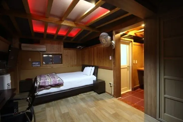 Oda (VIP (2room family room))