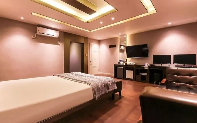 Oda (Special Room)