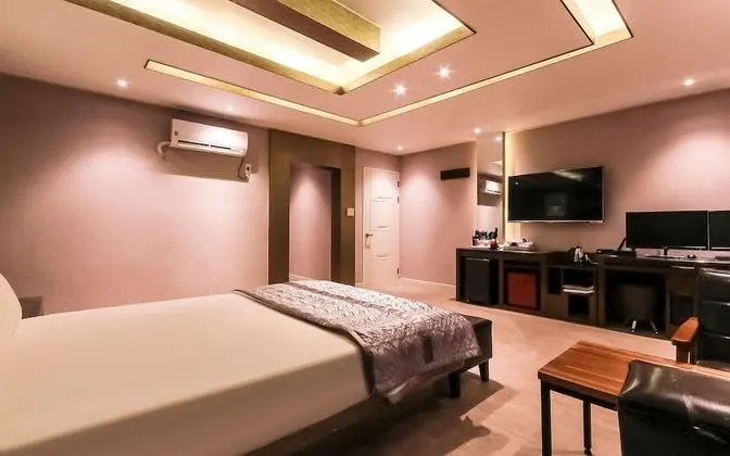 Oda (Special Room)