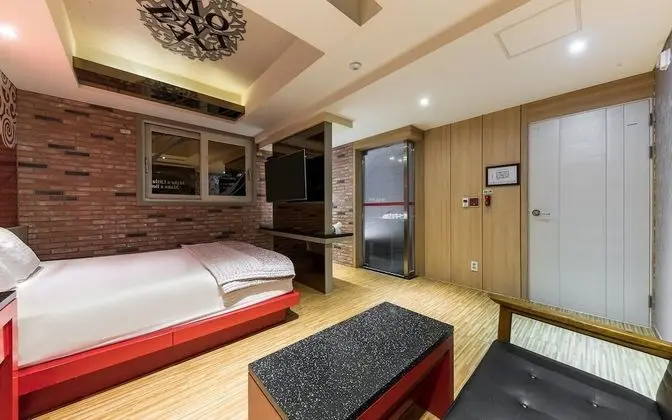 Oda (VIP room A (Spa bath Netflix availabl)