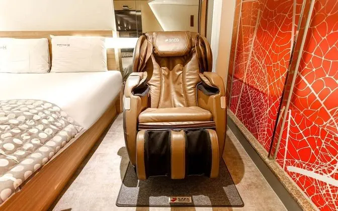 Oda (VIP massage chair (open special price)