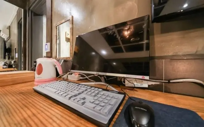 Oda (Premium Double (Netflix & Wave viewin)