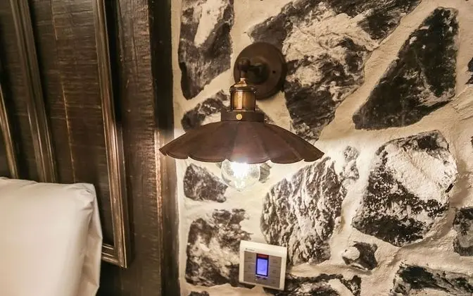 Oda (Suite Double (Netflix & Wave viewing )