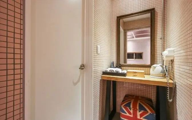 Oda (Suite Double (Netflix & Wave viewing )