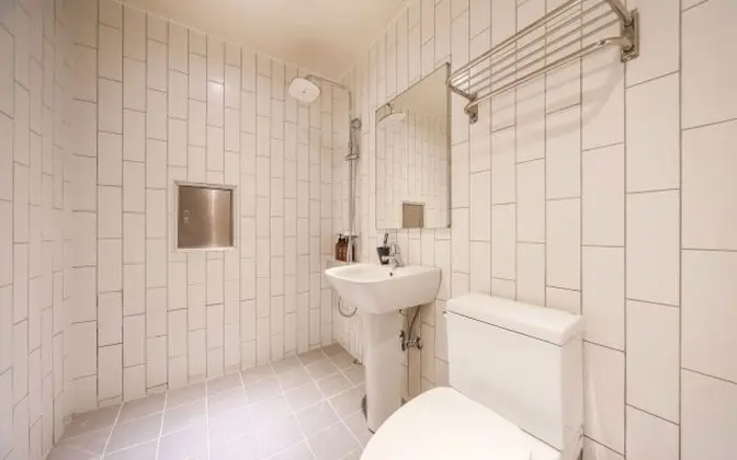 Oda (Suite Double (Netflix & Wave viewing )