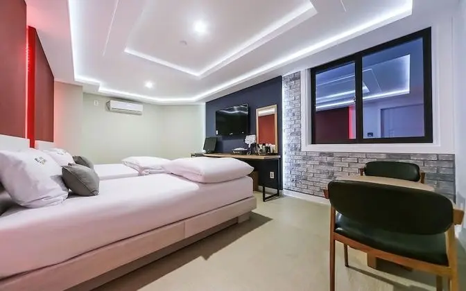 Oda (Twin (double whirlpool))