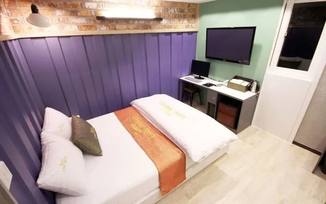 Oda (*EVENT* overnight stay (*Netflix & Wa)