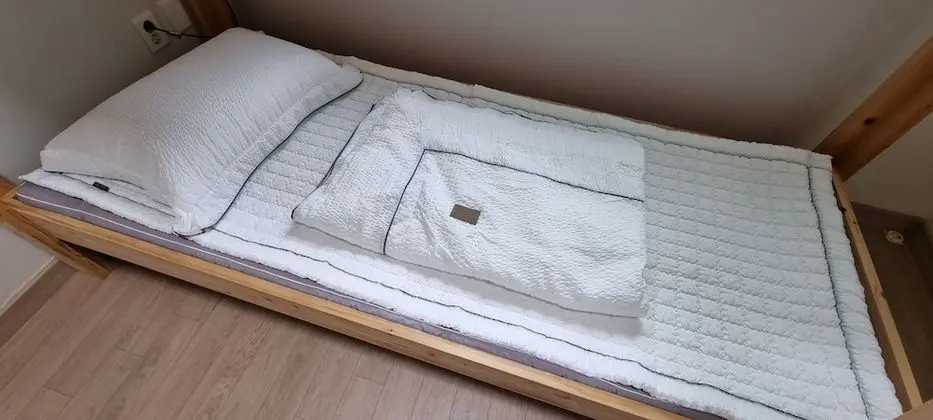 Ortak Ranzalı Oda, Sadece kadınlar için (Up to 2)