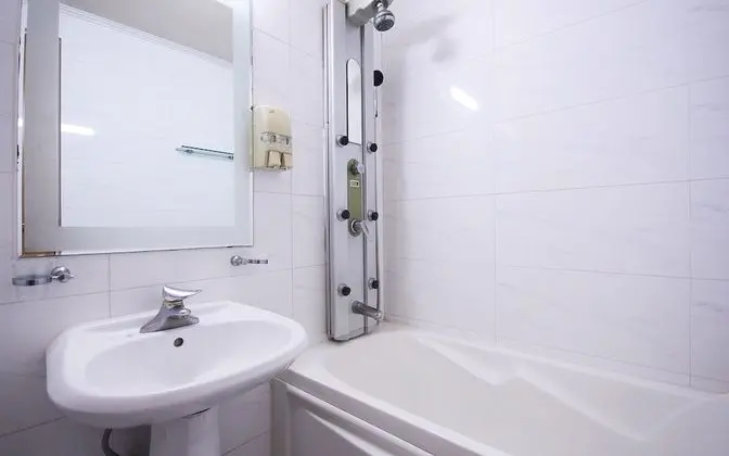 Oda (Semi-Suite Room [Room Random Assignme)