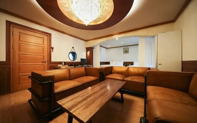 Oda (Complimentary breakfast in suites (wi)