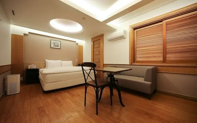 Oda (Standard free breakfast (air purifier)