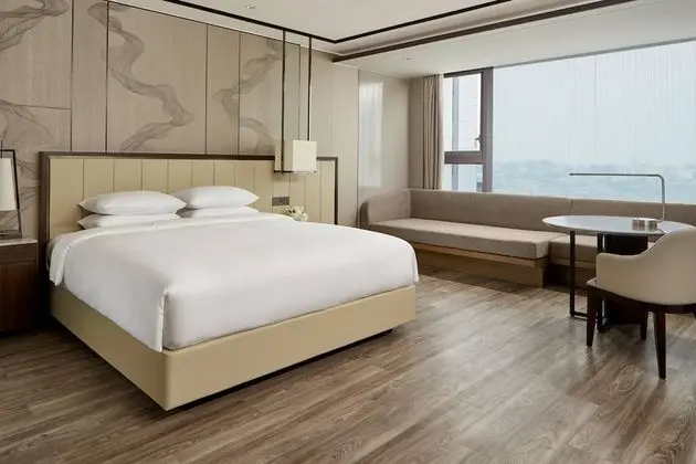 Premium Oda, 1 En Büyük (King) Boy Yatak, Sigara İçilmez (Premium Deluxe Room)
