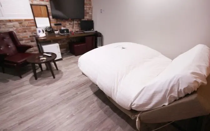 Oda (1 vehicle per room A (motorized bed))