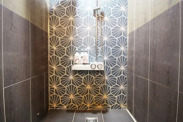 Oda (1 vehicle per room A (motorized bed))