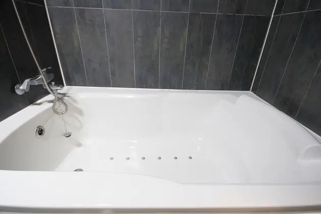 Oda (1 vehicle per room B (Whirlpool spa))