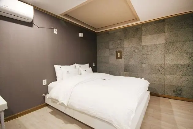 Oda (Party Room B / Double room (terrace /)