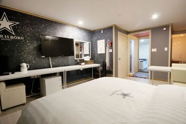 Oda (Party Room B / Double room (terrace /)