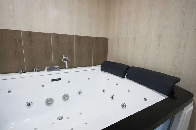 Oda (Party Room B / Double room (terrace /)