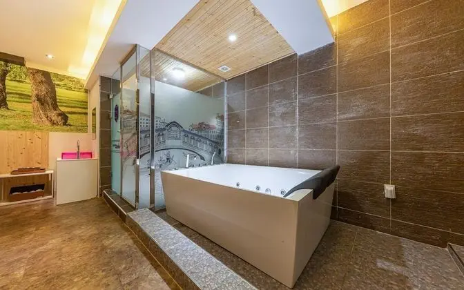 Oda (Cypress Healing Room Special Room)