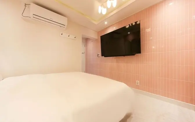 Oda (Standard (open special price 65-inch )