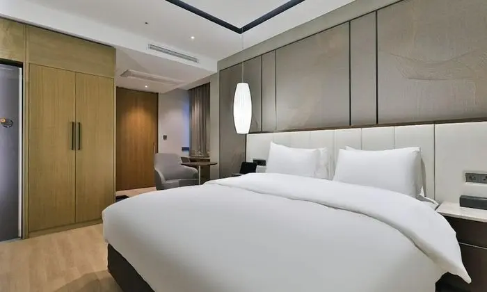 Deluxe Tek Büyük Yataklı Oda