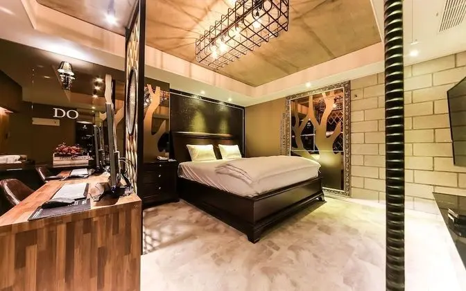 Oda (Deluxe (Netflix available))