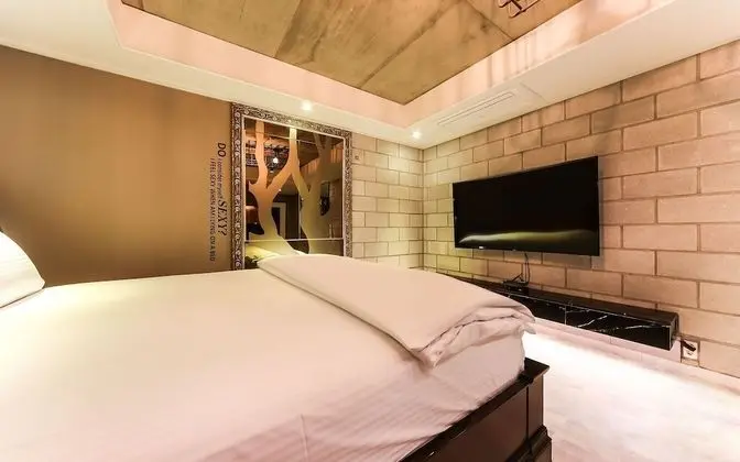 Oda (Deluxe (Netflix available))