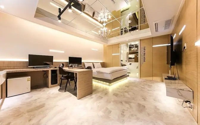 Oda (Deluxe (Netflix available))