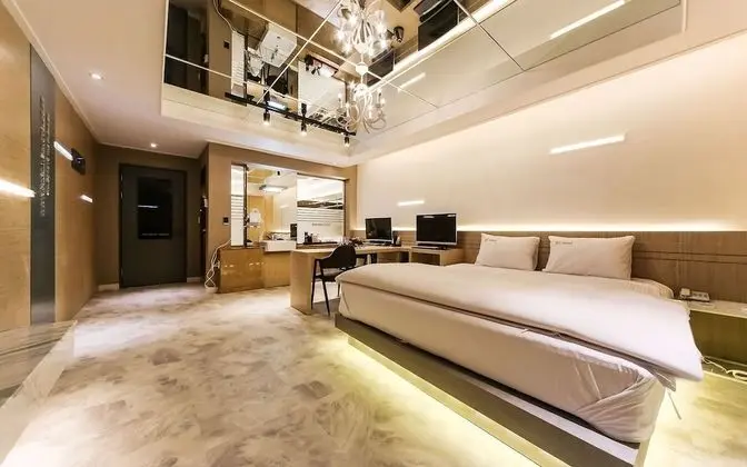 Oda (Deluxe (Netflix available))