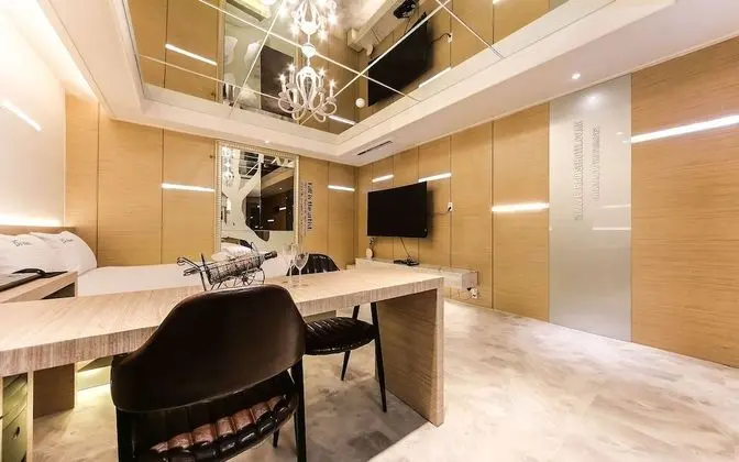 Oda (Deluxe (Netflix available))