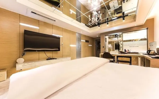 Oda (Deluxe (Netflix available))