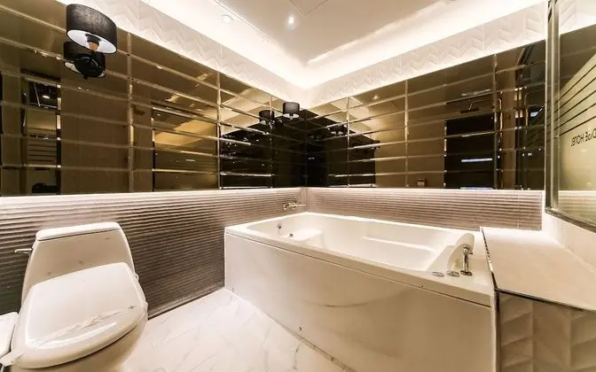 Oda (Deluxe (Netflix available))