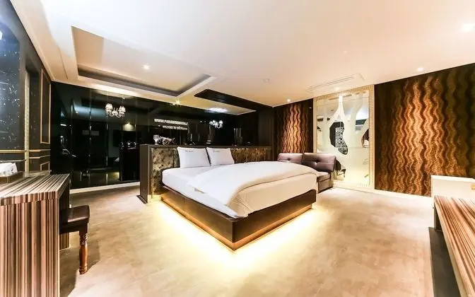 Oda (VIP (Netflix viewing available))