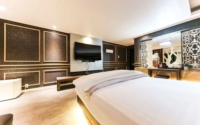 Oda (VIP (Netflix viewing available))