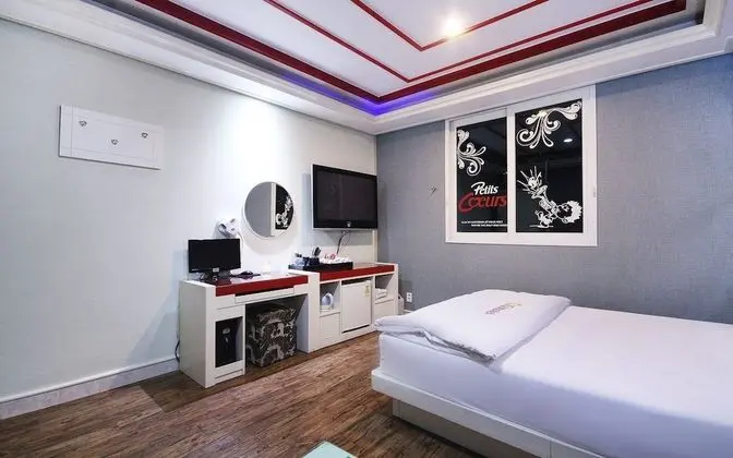 Oda (Deluxe (Netflix installation))