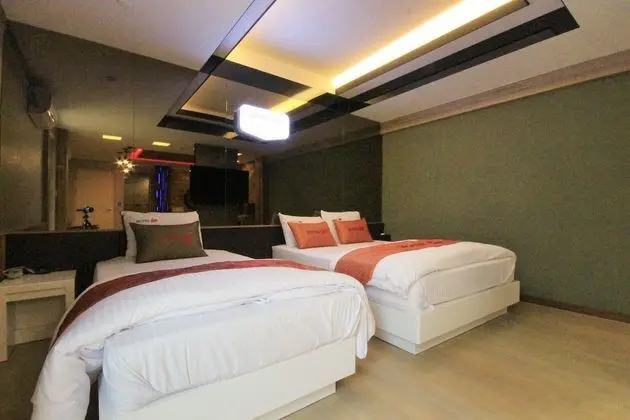 Oda (Suite (Netflix viewing available Spa))