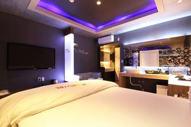 Oda (Standard (Netflix viewing available g)