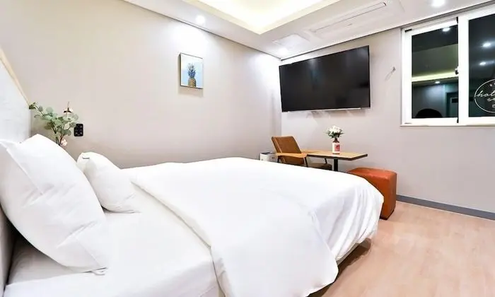 Business Tek Büyük Yataklı Oda