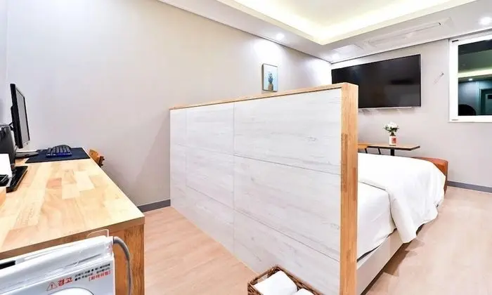 Business Tek Büyük Yataklı Oda