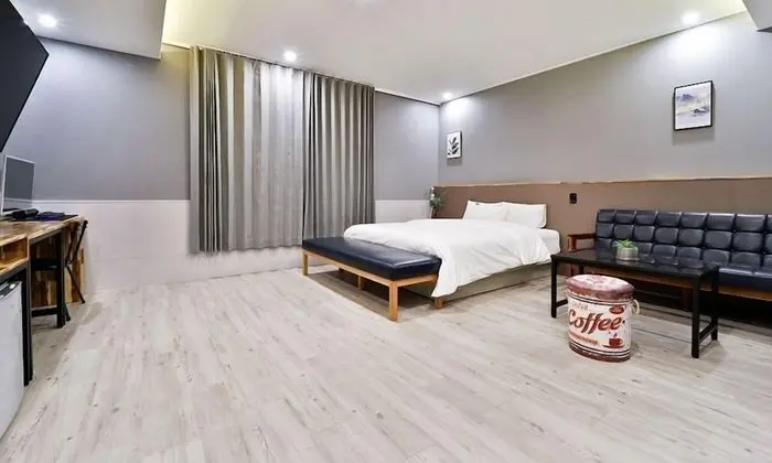 Premier Tek Büyük Yataklı Oda