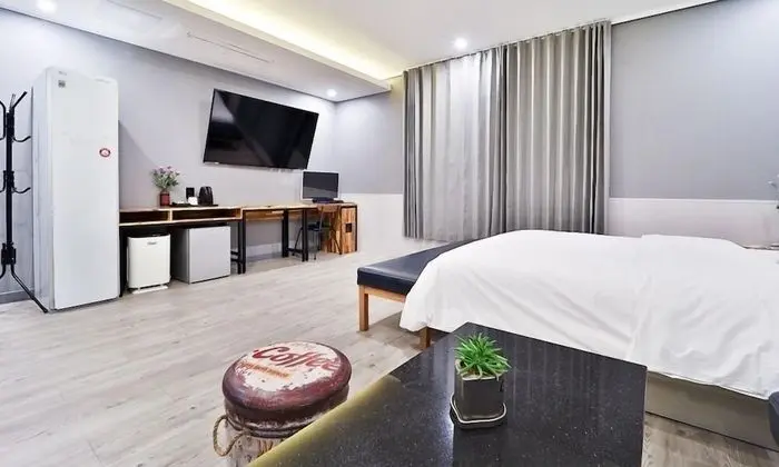 Premier Tek Büyük Yataklı Oda