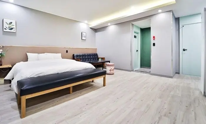 Premier Tek Büyük Yataklı Oda