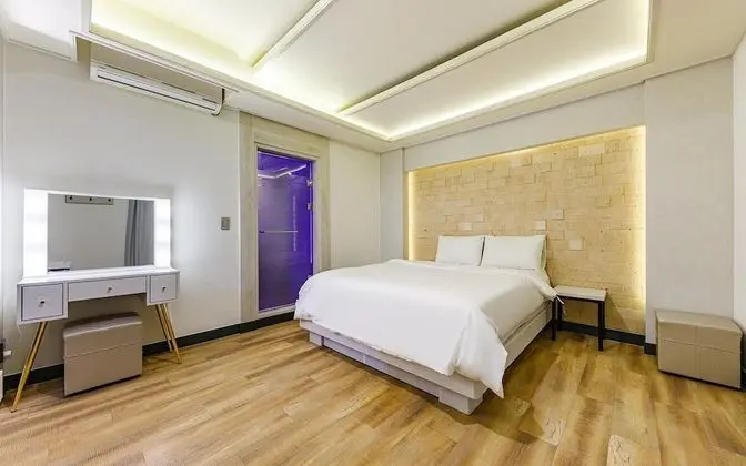 Oda (VIP (Netflix Available Sauna High Per)